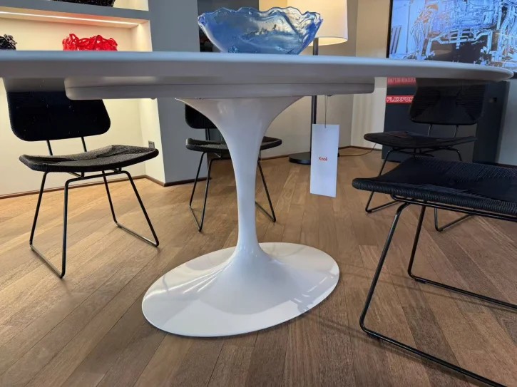 Knoll Tavolo ovale Knoll Saarinen